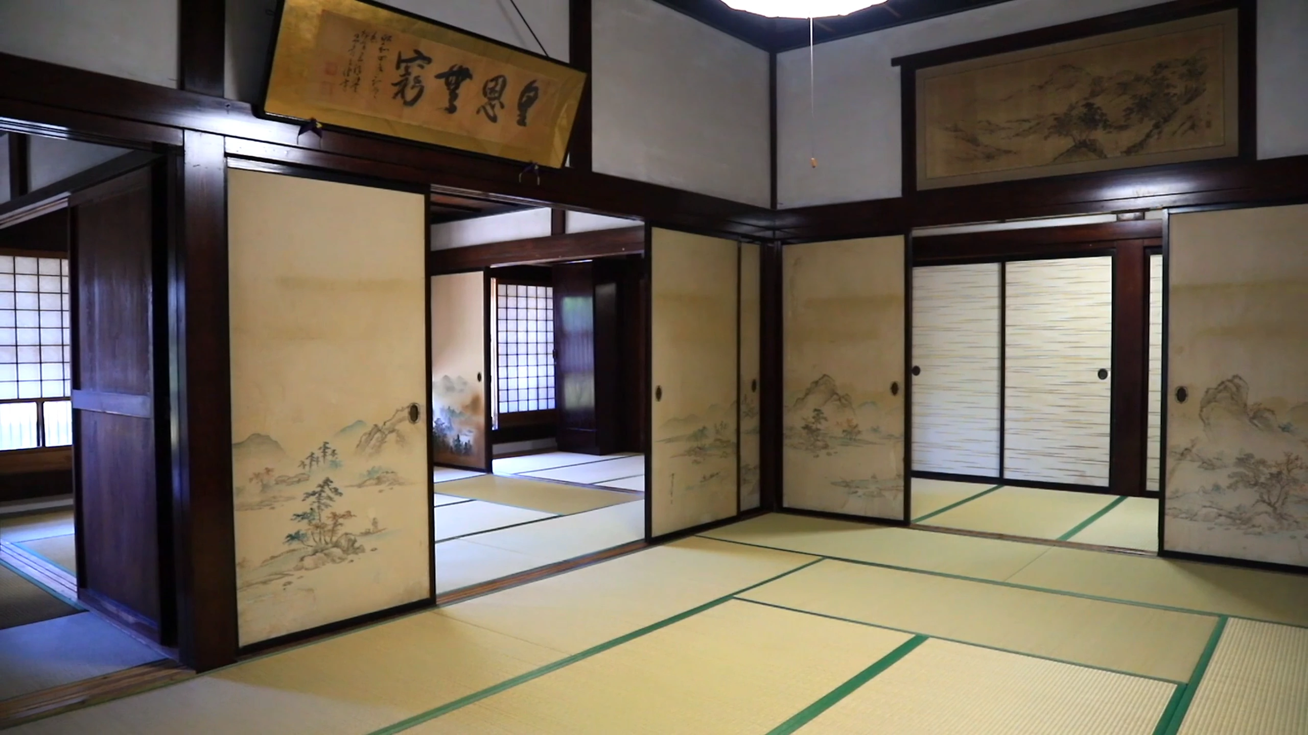 襖絵の和室